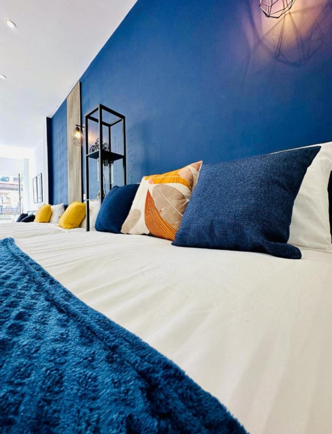 High Standard Central Studios Perfect For Tourists! Londres Extérieur photo
